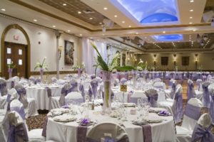 Wedding Center Pieces - Wedding Flowers - Wedding Candelabras - Wedding Chair Wraps - Wedding Table Cloths 01